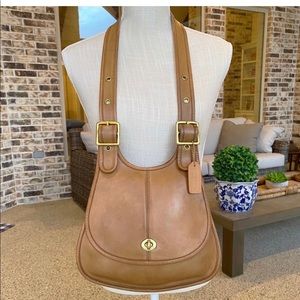 Coach Vintage Crescent in VERY RARE PUTTY